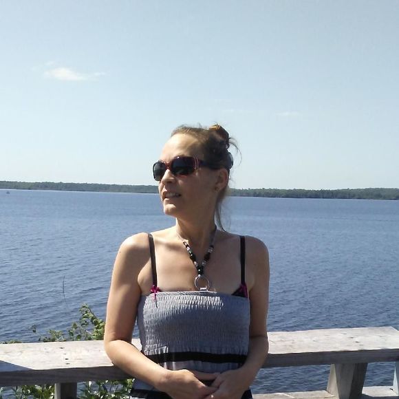 Meet your Posher, Isabelle - Picture 1 of 1